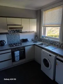 3 Bed Apartment House in Kirkcaldy Fife - Serviced accommodation For Corporate , Business , Tourists , Secure, Parking , WiFi - Image 5