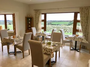 Mourne Country House - Image 2