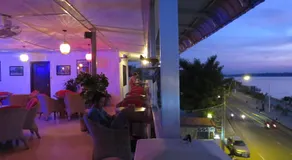 Sorya Guesthouse & Dolphin Tours - Image 2