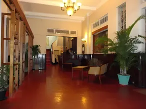 Shalimar Hotel - Image 4