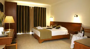 Soreda Hotel - Image 2