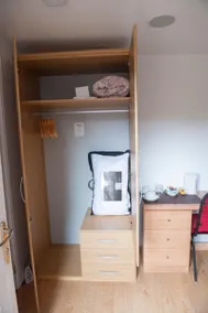 Stylish, Modern Double Room - Private Ensuite - Image 4