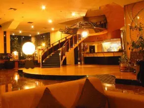 Hotel Oval - Image 5