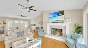 Home ON Key with pool, hot tub, putting green, arcade games, bike & mins to beach! - Image 3