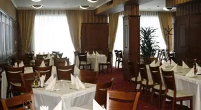 Hotel Elegance - Image 2