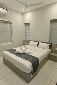 STAR GUEST HOUSE - Image 1