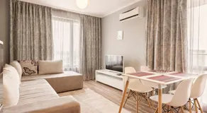 Green Paradise Deluxe Apartments - Image 2