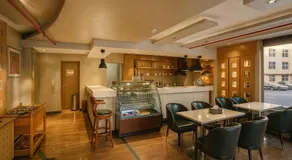 Elite Served Apartments Al Cornich - Image 4