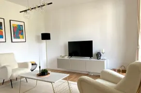 Bright 2BR Family-friendly Home -BASF - Free Parking - Super Fast WIFI - Image 2