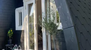 Ecolodge Almere with private outdoor terrace & beach - Image 3