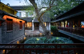 Ting Jian·Musu Private Soup Design Homestay (South Gate of Wuzhen Xizha Scenic Area) - Image 3