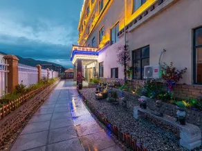 Kangding Boshe Hotel - Image 2