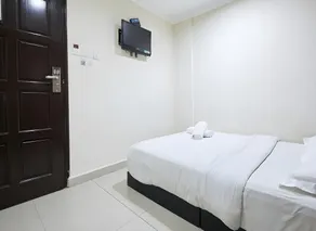 Fast Hotel Setapak Near Tunku Abdul Rahman UMT KL - Image 4