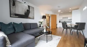 1BR River View - Parking - Sleeps 4 - Image 2