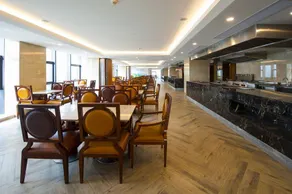 Treasure Island International Hotel Moganshan - Image 2