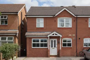 Hereford - Kestrel House - 4 Bedroom House Close to City With Parking - Sleeps 7 - Suitable for Family Gatherings or Contractors With Vehicles - Hosted by RENTMYHOUSE - Image 5