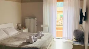 Residenza Lisy Rooms Affittacamere - Image 2