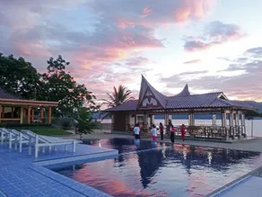 Rogate Beach Hotel - Image 2