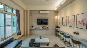 Follow Me Vogue Homestay - Image 4