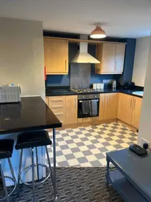 Central 3 BR Flat with a View-Free Parking - Image 2