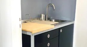 Dans une maison, appartement indépendant et jardin - Image 5