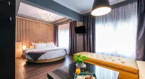 Ladadika Design, Philian Hotels and Resorts - Image 2