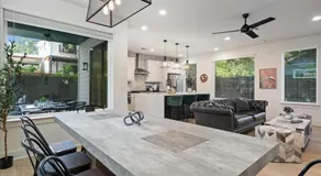 Spacious 5BR Central Austin Home Sleeps 13 - Image 5