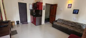 Flat is 1km from Anjuna beach with Swiming pool - Image 2