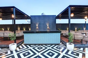 Saltstayz Select - Pitampura - Image 5