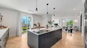 Luxury 5-Bedroom Villa with Pool Garden & Lake Geneva Views by GuestLee - Image 4