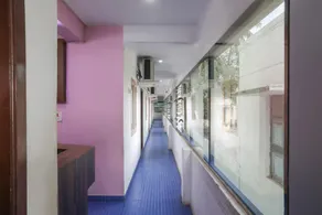 D-qube Hotels by OYO Rooms - Image 4