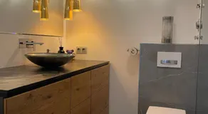 Luxurious 2 Bedroom Apartment Old City - Image 2