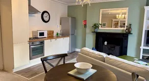 Ashburton Court Guest House - Image 3