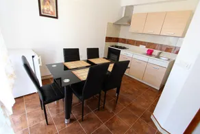 NEILY Three-Bedroom Apartment - Image 5