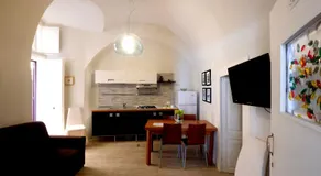 Elamar Rooms & Apartment - Image 3