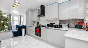 2 Bedroom Ground Floor Apartment In East Dulwich , Leisure Stays , Ideal For Long Stays Weekly & Monthly Offers - Image 4