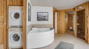 Nice Home In Ebeltoft With Sauna - Image 4