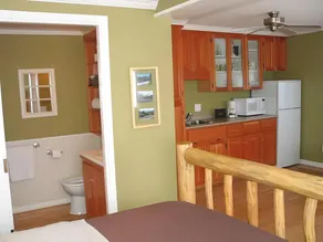 Riverbend Guest House - Image 4