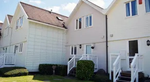 Caterina Lake Lodge - Image 5