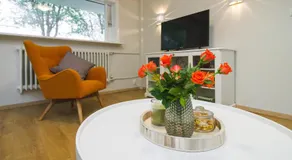 Apartment 19 - Image 2