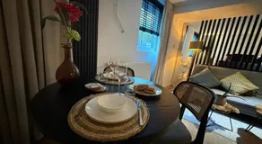 Central Luxe Family Retreat - Image 2