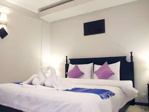 Cozy Boutique Hotel - Image 2