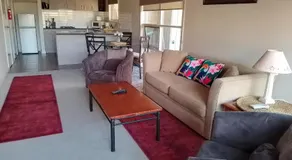 Lovely 2 BR Spa apartment, Opposite Shepp Lake - Image 2