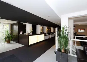 Quality Hotel La Marebaudiere - Image 3