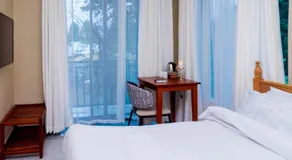 Fortis Hill Hotel - Image 4