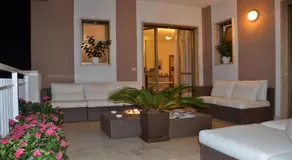 Hotel A-14 - Image 2