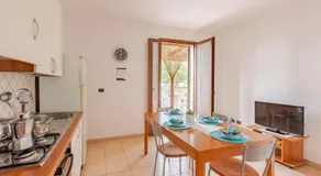 Ferienwohnung mit Terrasse, Grill und Garten | Panoramablick - Image 3