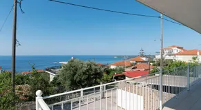 Lakis Residence - Image 4