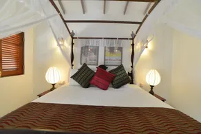Saachi Lagoon Resort - Image 2