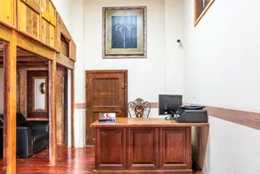 Capital O Hotel Villa Azura - Image 4
